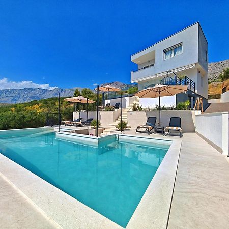 Luxury Holiday Home Dioniz ポドゥゴラ エクステリア 写真