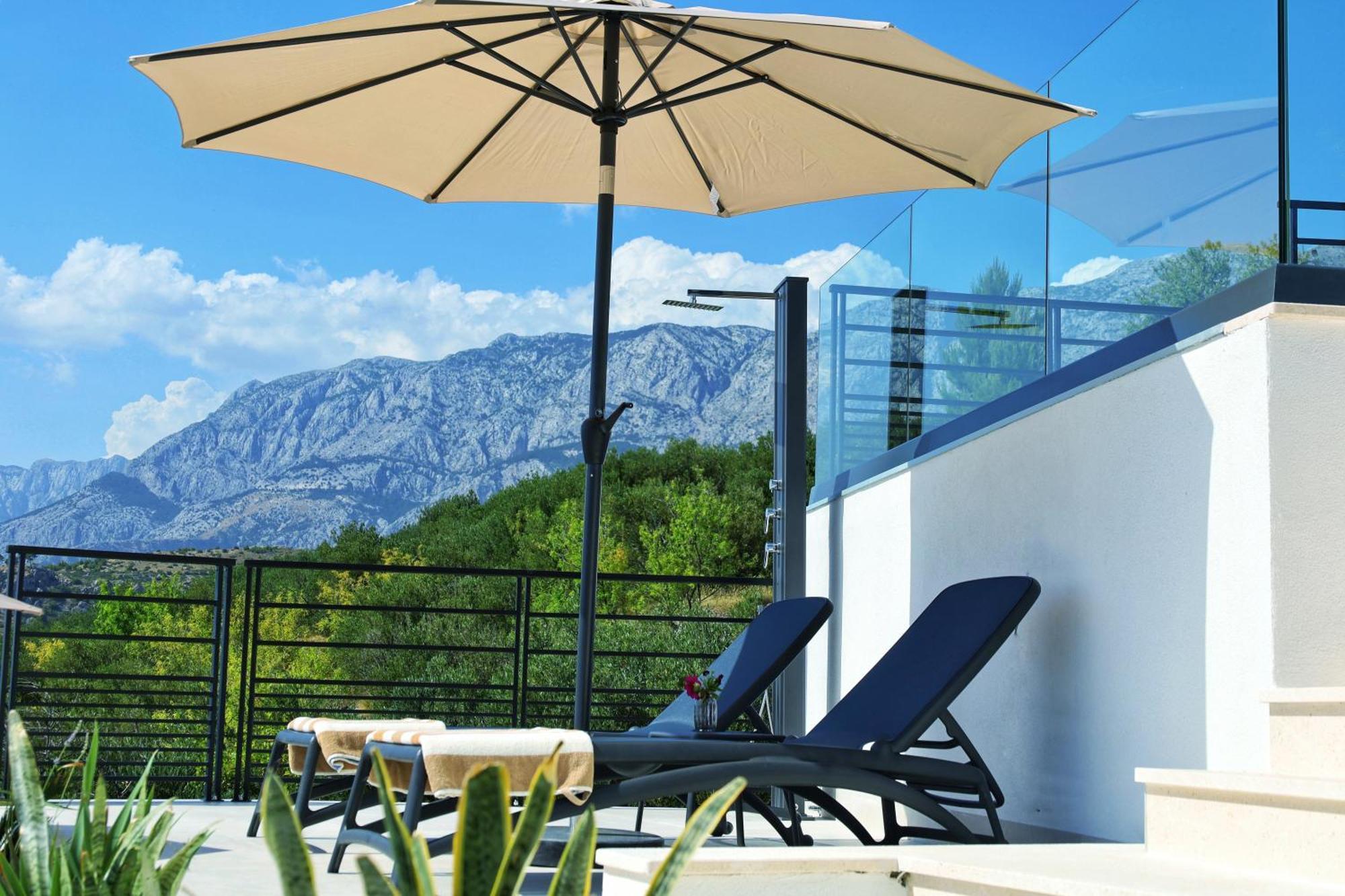 Luxury Holiday Home Dioniz ポドゥゴラ エクステリア 写真